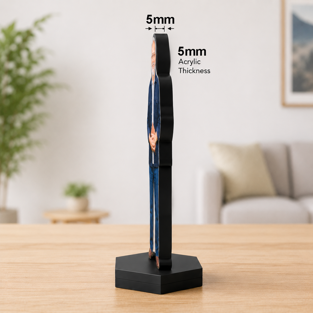 Personalized photo cutout in side view on a black base, 5mm acrylic thickness